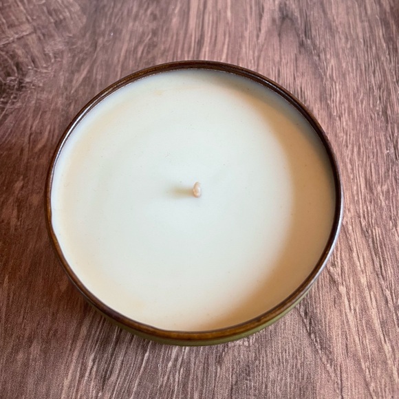 Discontinued JRC Candle Collection from Charleston & Harlow, Blue Razz, NWT - Picture 4 of 4